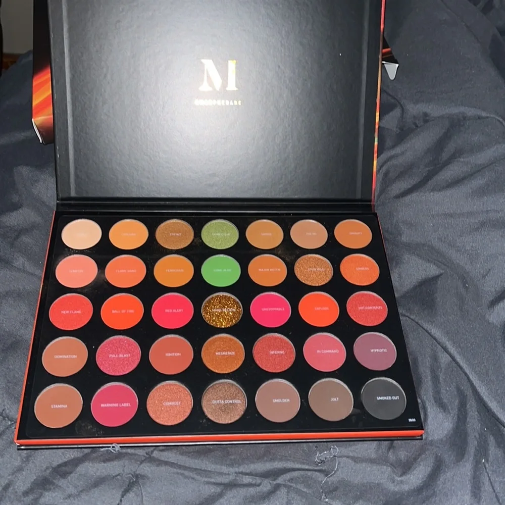 3503 Morphe Fierce By Nature Eyeshadow Palette - Picture 3 of 4